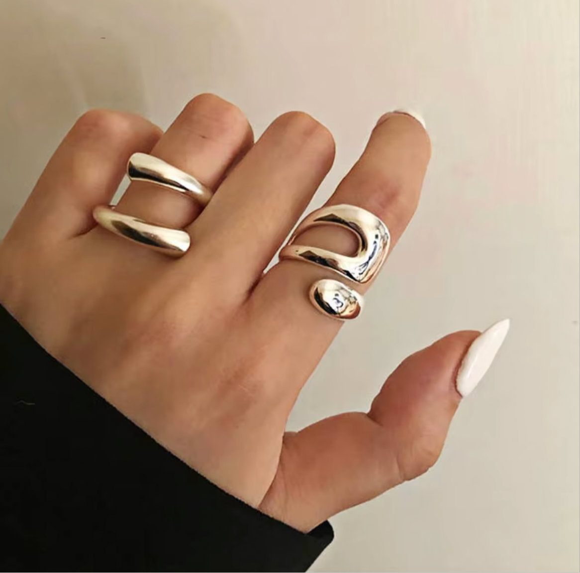 Laura ring