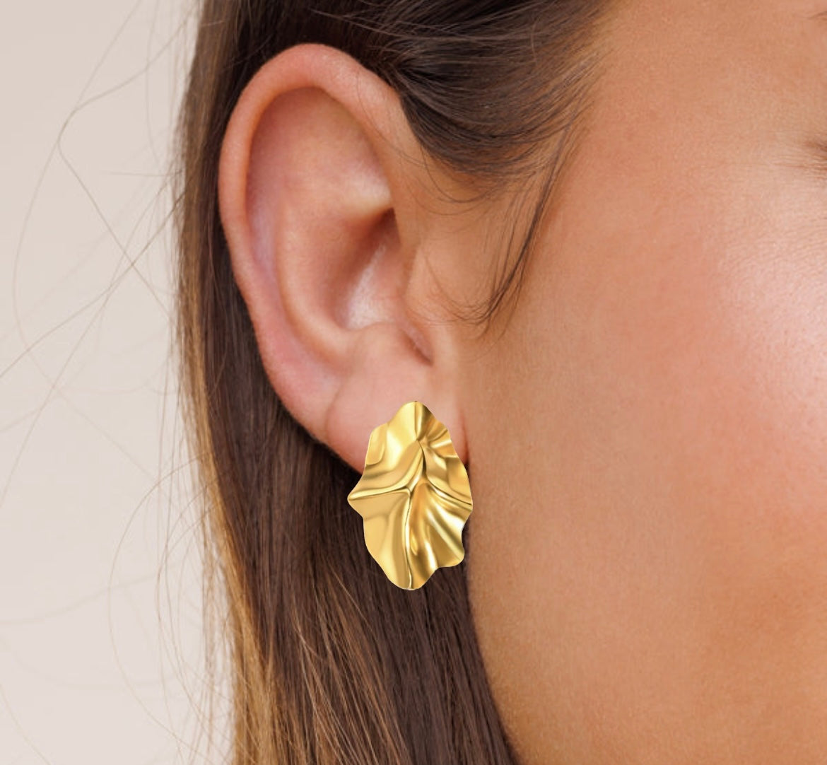Ruffle earrings