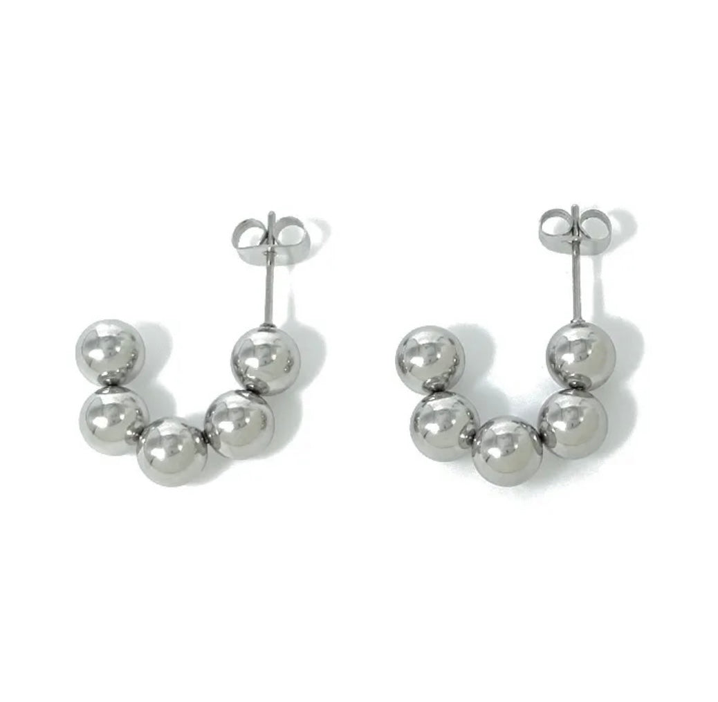 Darla hoops