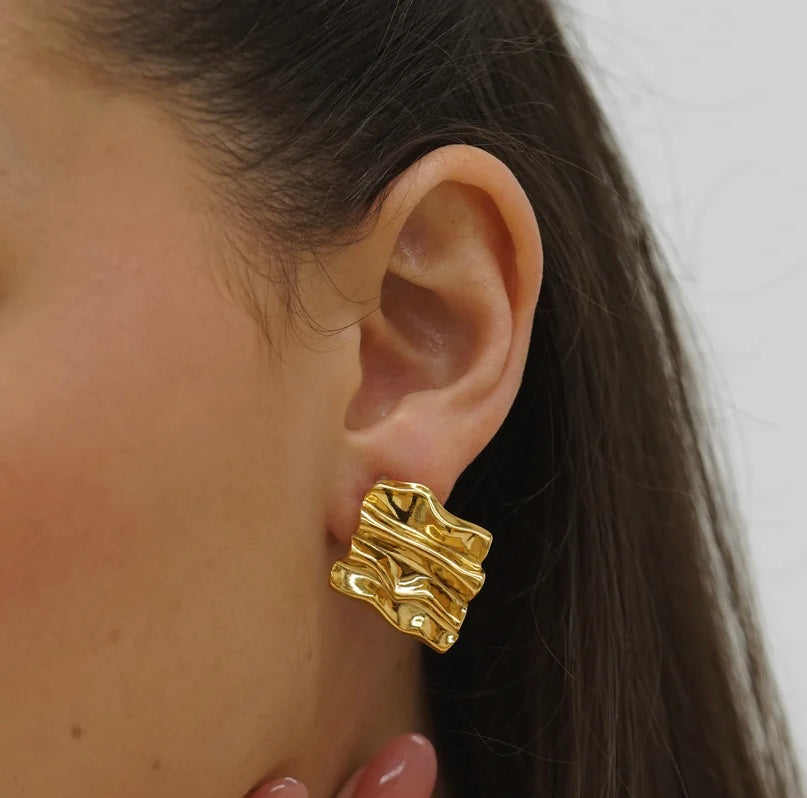 Ruffle earrings