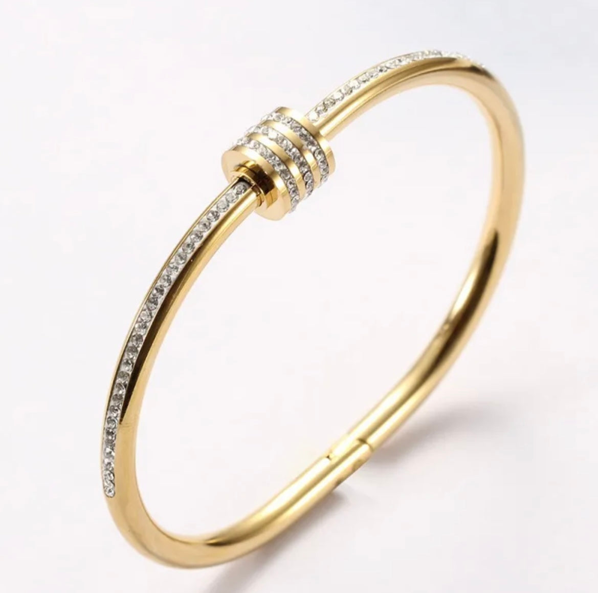 Diamond spiral bangle