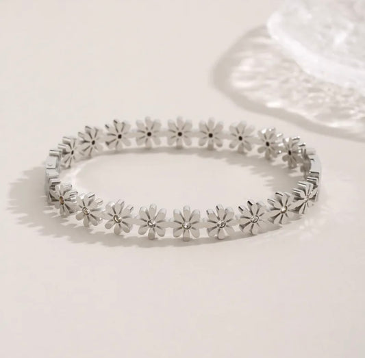 Flower bangle