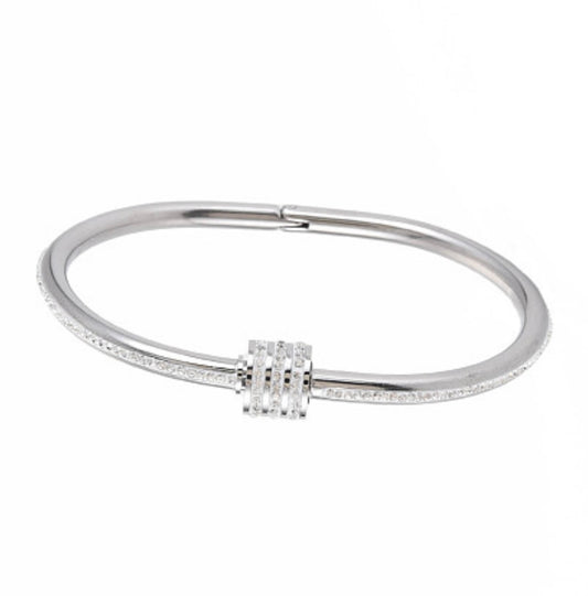 Diamond spiral bangle